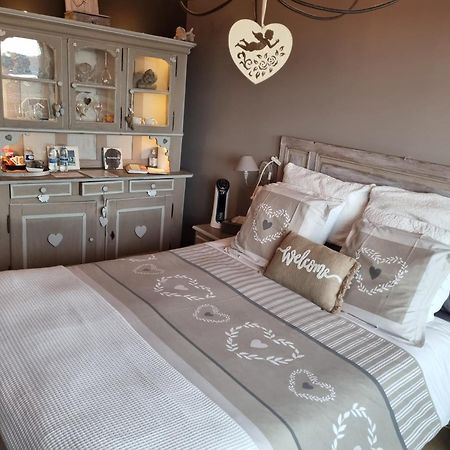Romantic Room In Brussels Sky Exterior foto